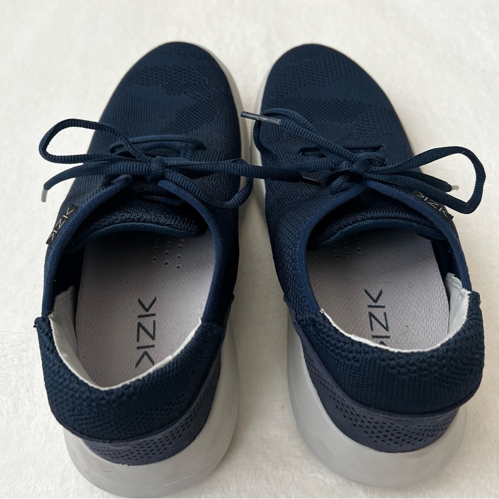 Kizik Mens Madrid Eco Knit Athletic Shoes - Picture 8 of 11